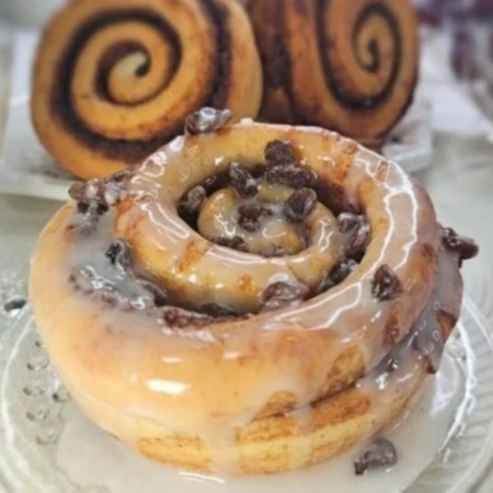 Raisin Glaze Cinnamon Roll
